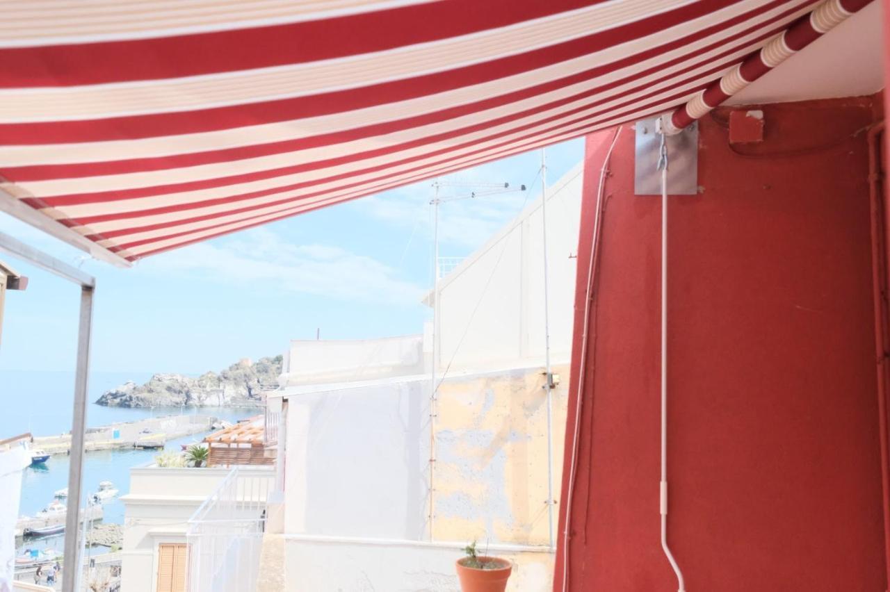Villa Il Vecchio Bastione à Aci Castello Extérieur photo