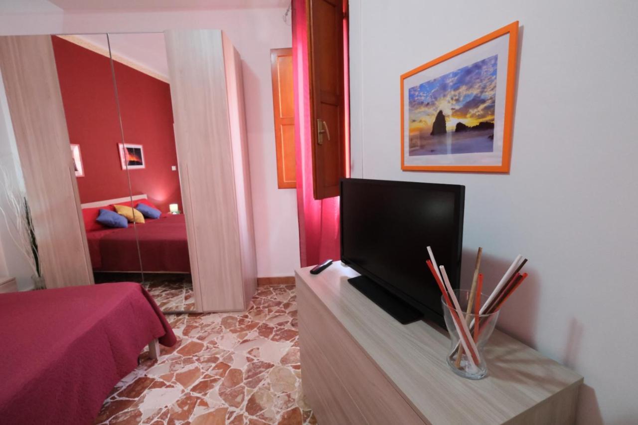 Villa Il Vecchio Bastione à Aci Castello Extérieur photo